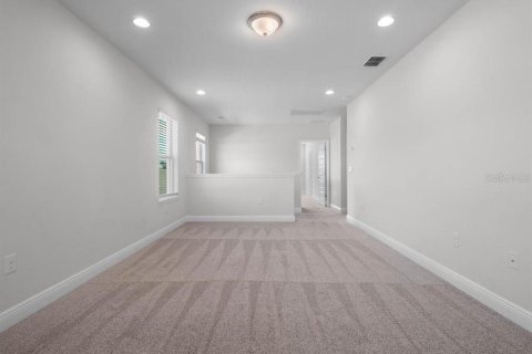 House in Winter Garden, Florida 5 bedrooms, 266.26 sq.m. № 1772273 - photo 20