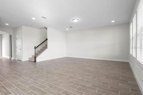 House in Winter Garden, Florida 5 bedrooms, 266.26 sq.m. № 1772273 - photo 11