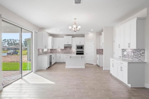House in Winter Garden, Florida 5 bedrooms, 266.26 sq.m. № 1772273 - photo 10
