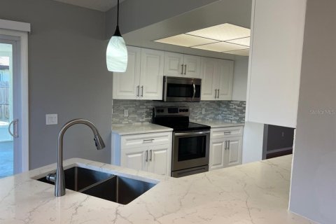 Villa ou maison à vendre à Bradenton, Floride: 3 chambres, 155.24 m2 № 2431860 - photo 21