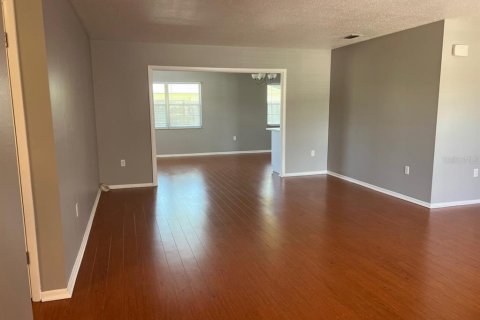 Villa ou maison à vendre à Bradenton, Floride: 3 chambres, 155.24 m2 № 2431860 - photo 5