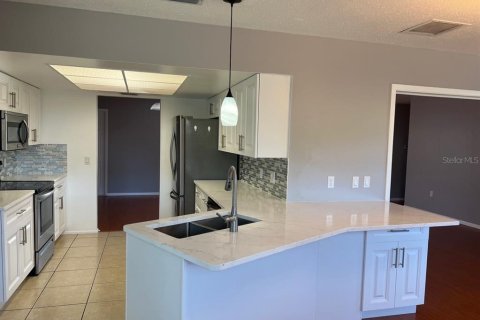 Villa ou maison à vendre à Bradenton, Floride: 3 chambres, 155.24 m2 № 2431860 - photo 16