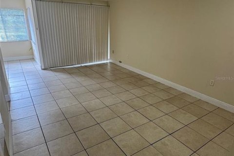 Apartamento en alquiler en Ocala, Florida, 1 dormitorio, 71.44 m2 № 1888439 - foto 5