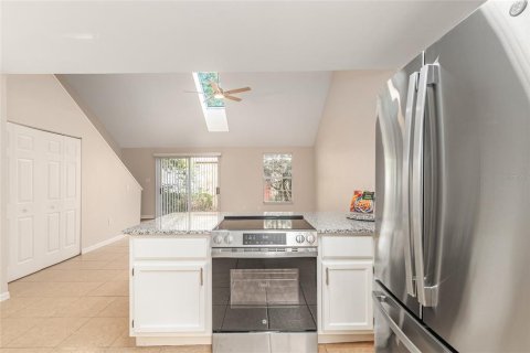 Touwnhouse à louer à Gainesville, Floride: 2 chambres, 111.76 m2 № 2105335 - photo 14