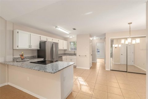 Touwnhouse à louer à Gainesville, Floride: 2 chambres, 111.76 m2 № 2105335 - photo 15