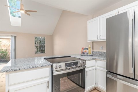 Touwnhouse à louer à Gainesville, Floride: 2 chambres, 111.76 m2 № 2105335 - photo 13