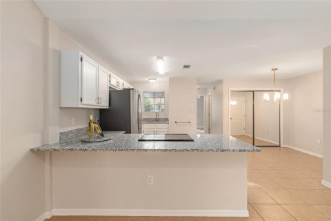 Touwnhouse à louer à Gainesville, Floride: 2 chambres, 111.76 m2 № 2105335 - photo 10