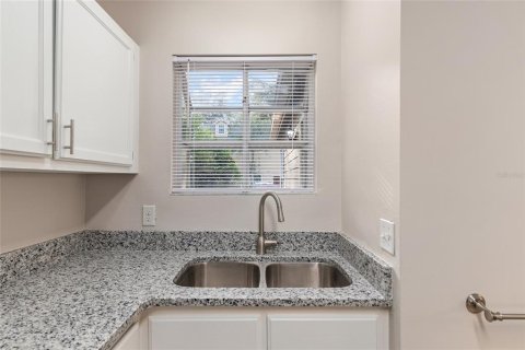 Touwnhouse à louer à Gainesville, Floride: 2 chambres, 111.76 m2 № 2105335 - photo 12