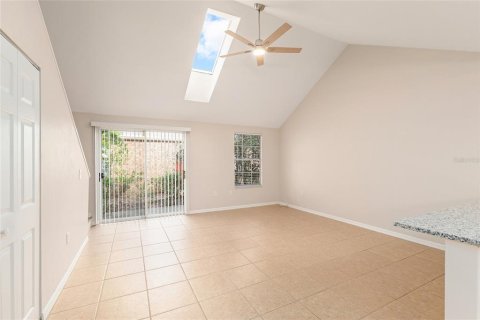 Touwnhouse à louer à Gainesville, Floride: 2 chambres, 111.76 m2 № 2105335 - photo 18