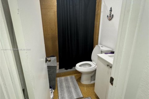 Condo in Hialeah Gardens, Florida, 3 bedrooms  № 1862033 - photo 29