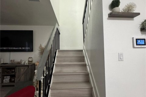 Condo in Hialeah Gardens, Florida, 3 bedrooms  № 1862033 - photo 24