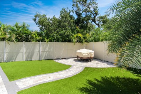 Villa ou maison à louer à Sarasota, Floride: 3 chambres, 213.49 m2 № 2388686 - photo 13