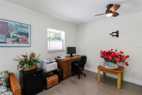 Villa ou maison à louer à Sarasota, Floride: 3 chambres, 213.49 m2 № 2388686 - photo 18