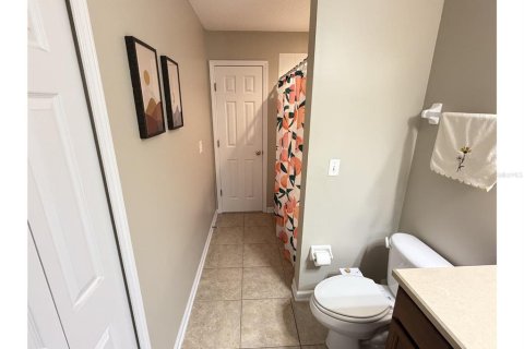 Villa ou maison à louer à Gainesville, Floride: 3 chambres, 193.24 m2 № 2415537 - photo 5