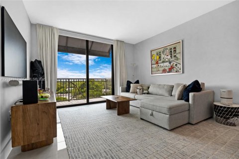Condo in Coral Gables, Florida, 1 bedroom  № 2076134