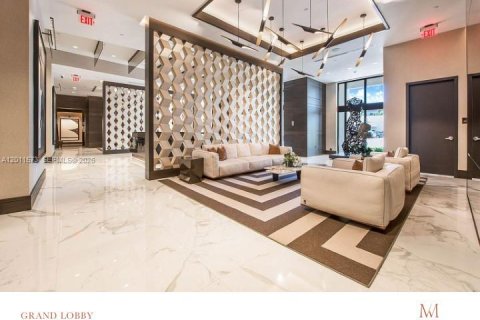 Condominio en venta en Coral Gables, Florida, 1 dormitorio, 66.24 m2 № 2076134 - foto 8