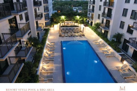Condominio en venta en Coral Gables, Florida, 1 dormitorio, 66.24 m2 № 2076134 - foto 7