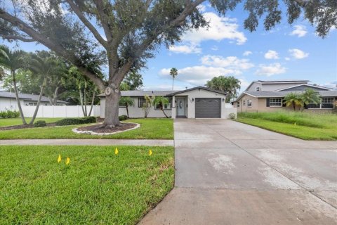 Villa ou maison à vendre à Saint Petersburg, Floride: 2 chambres, 100.33 m2 № 1914176 - photo 1
