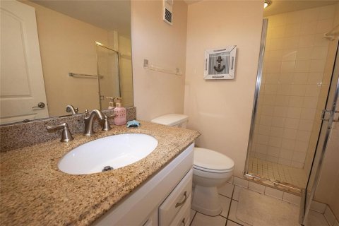 Condo in New Smyrna Beach, Florida, 2 bedrooms  № 2108443 - photo 8
