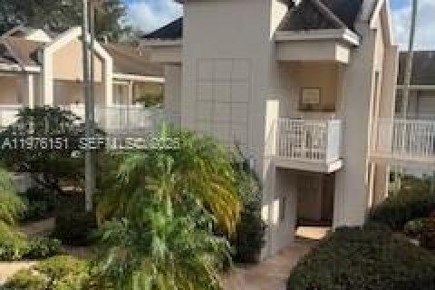 Condominio en venta en Tamarac, Florida, 2 dormitorios, 110.27 m2 № 2040951 - foto 4