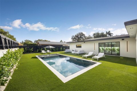 Villa ou maison à vendre à Miami, Floride: 6 chambres, 307.69 m2 № 1993727 - photo 20