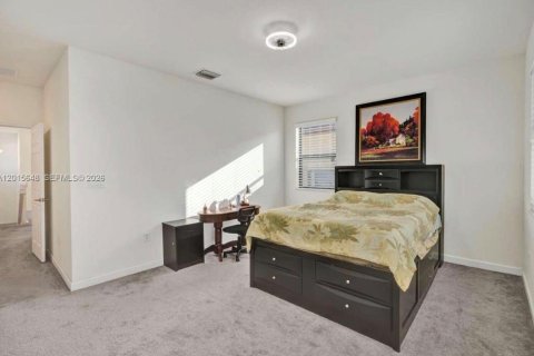 Villa ou maison à vendre à Hialeah, Floride: 4 chambres, 238.85 m2 № 2077551 - photo 29