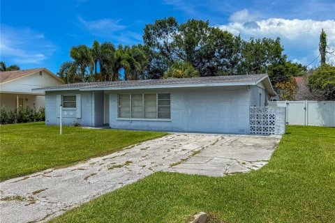 House in Palmetto, Florida 3 bedrooms, 141.68 sq.m. № 1855527 - photo 2