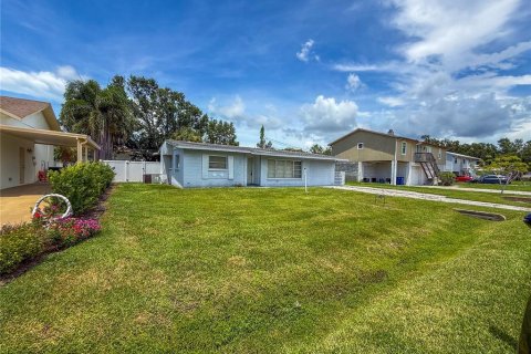 House in Palmetto, Florida 3 bedrooms, 141.68 sq.m. № 1855527 - photo 6