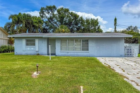 House in Palmetto, Florida 3 bedrooms, 141.68 sq.m. № 1855527 - photo 3