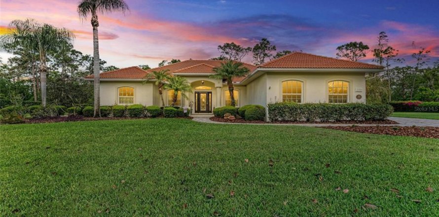House in Bradenton, Florida 3 bedrooms, 256.97 sq.m. № 1613179