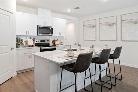 Casa en venta en Apopka, Florida, 4 dormitorios, 169.83 m2 № 2384024 - foto 4