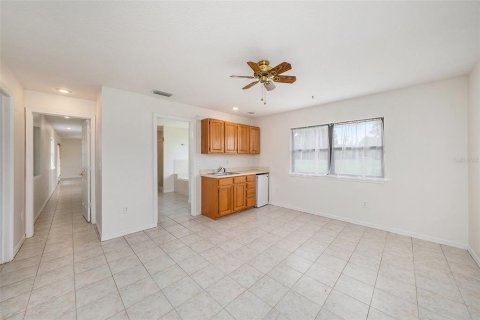 House in Wesley Chapel, Florida 5 bedrooms, 279.17 sq.m. № 1793453 - photo 22