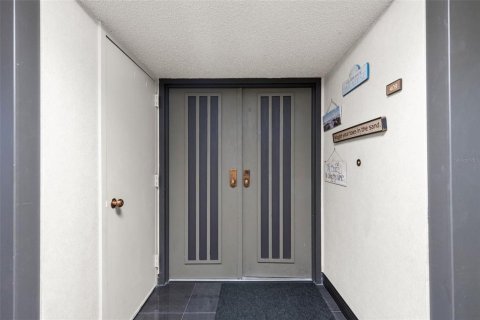Снять в аренду кондоминиум в Клируотер, Флорида 2 комнаты, 129.51м2, № 2236641 - фото 4