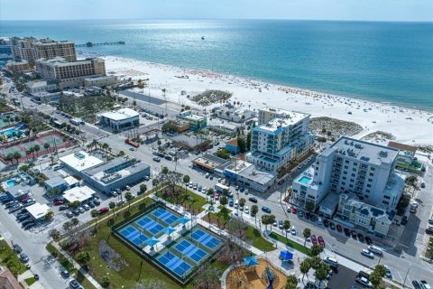 Condo in Clearwater, Florida, 4 bedrooms  № 1724121 - photo 1