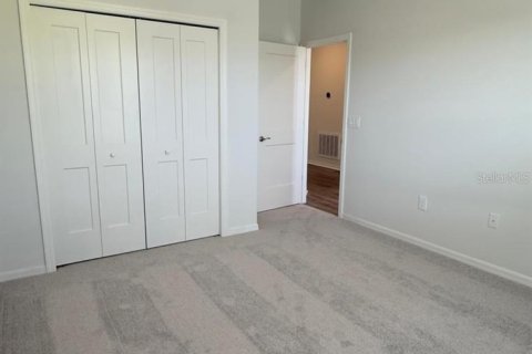 House in Davenport, Florida 4 bedrooms, 188.5 sq.m. № 2379304 - photo 16