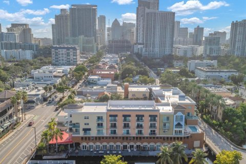 Condo in Fort Lauderdale, Florida, 1 bedroom  № 2254602 - photo 2
