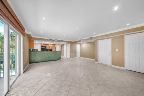 Condo in Fort Lauderdale, Florida, 1 bedroom  № 2254602 - photo 12