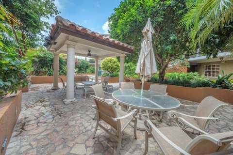 Condo in Fort Lauderdale, Florida, 1 bedroom  № 2254602 - photo 3