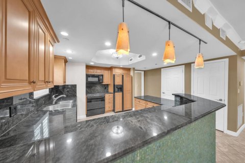 Condo in Fort Lauderdale, Florida, 1 bedroom  № 2254602 - photo 14