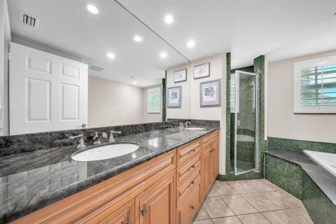 Condo in Fort Lauderdale, Florida, 1 bedroom  № 2254602 - photo 18