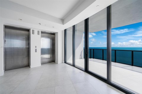 Copropriété à louer à Sunny Isles Beach, Floride: 3 chambres, 294.59 m2 № 1374298 - photo 10