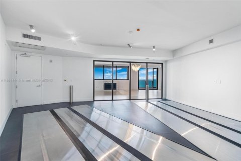 Copropriété à louer à Sunny Isles Beach, Floride: 3 chambres, 294.59 m2 № 1374298 - photo 22