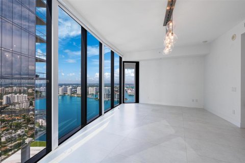 Copropriété à louer à Sunny Isles Beach, Floride: 3 chambres, 294.59 m2 № 1374298 - photo 24