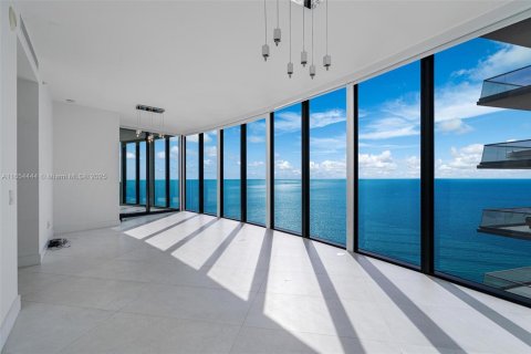 Copropriété à louer à Sunny Isles Beach, Floride: 3 chambres, 294.59 m2 № 1374298 - photo 15