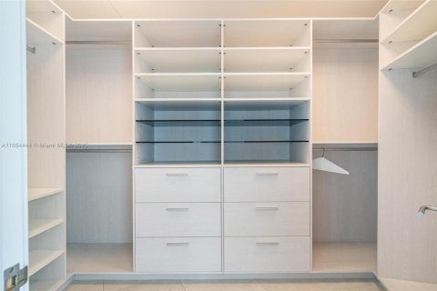 Copropriété à louer à Sunny Isles Beach, Floride: 3 chambres, 294.59 m2 № 1374298 - photo 20