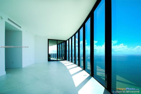Copropriété à louer à Sunny Isles Beach, Floride: 3 chambres, 294.59 m2 № 1374298 - photo 13