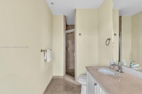 Adosado en venta en Sunny Isles Beach, Florida, 3 dormitorios, 350.61 m2 № 1777692 - foto 29