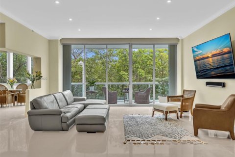 Adosado en venta en Sunny Isles Beach, Florida, 3 dormitorios, 350.61 m2 № 1777692 - foto 6