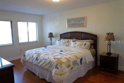 Condo in Sarasota, Florida, 2 bedrooms  № 1429439 - photo 7
