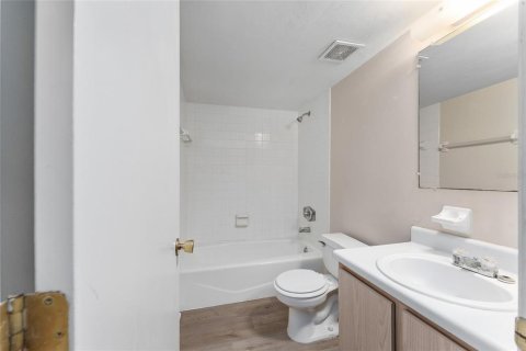 Copropriété à vendre à Gainesville, Floride: 2 chambres, 82.5 m2 № 2208969 - photo 18